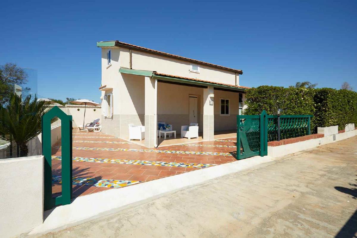  Villa Giofra direttamente in spiaggia Pozzallo Sicilia